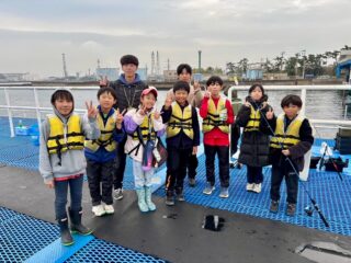 カナト🎣

釣り🎣のプロになります😊

もちろん、テニス🎾も頑張りますが（笑）釣りのセンス抜群です（笑）

３匹、同時に釣り上げました👏

 #テニスクラブ #テニス #テニススクール#イベントレッスン #ジュニアテニス